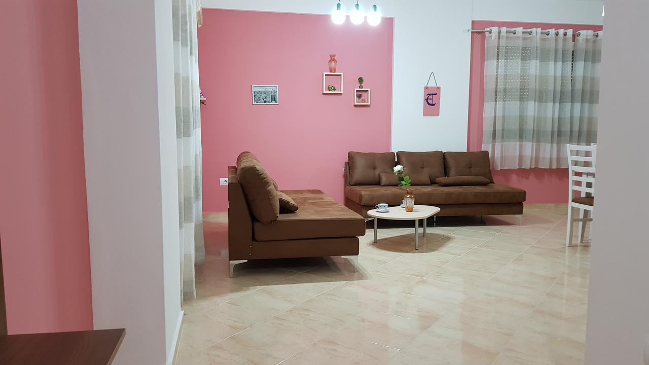 Appartamento Giallo Vlore Ngoại thất bức ảnh